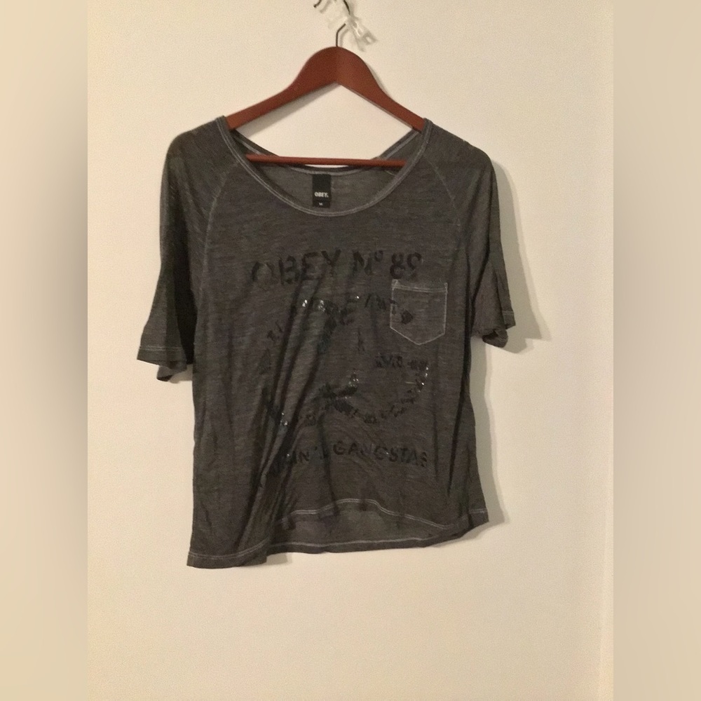 Obey top